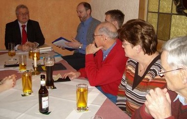 Wolfgang Stehmer beim Bürgergespräch in Schwieberdingen